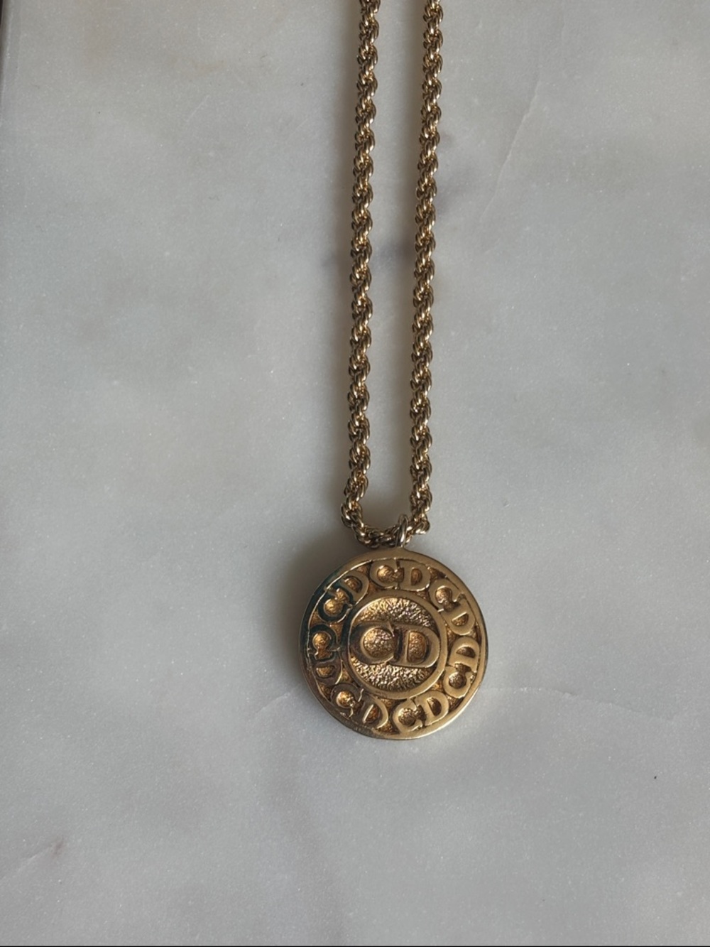 Gold-Tone Christian Dior CD Logo Medallion Necklace - vintage - Picture 9 of 9